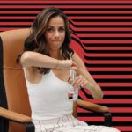 Filomena Cautela Instagram – Dizem que quando se começa a beber água com gás, não se quer outra coisa. Queria partilhar convosco, meus amores e amoras, que isto é todo um outro campeonato. Castello com gelo e aquele limãozinho, dá um boost que quem sabe do que estou a falar, vai perceber. Cadê a malta que curte água com gás? Então isto, não é água… É Castello. Ka pumbas 💫

@agua.castello
#pub  #aguacastello