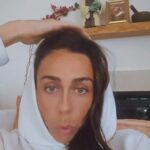 Filomena Cautela Instagram - Alguém quer comentar? Sejam meigos... Introduziiiiiiir? The name is Cautela. Cow Tela. Double oh moooo. #websummit #host #life #🐮 #🐄