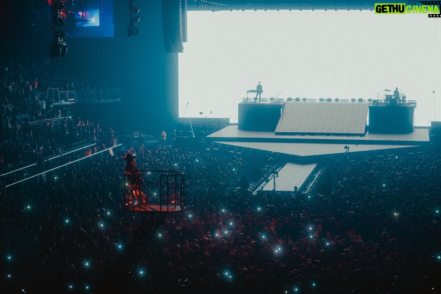 Finneas O'Connell Instagram - Night 1 at the 02