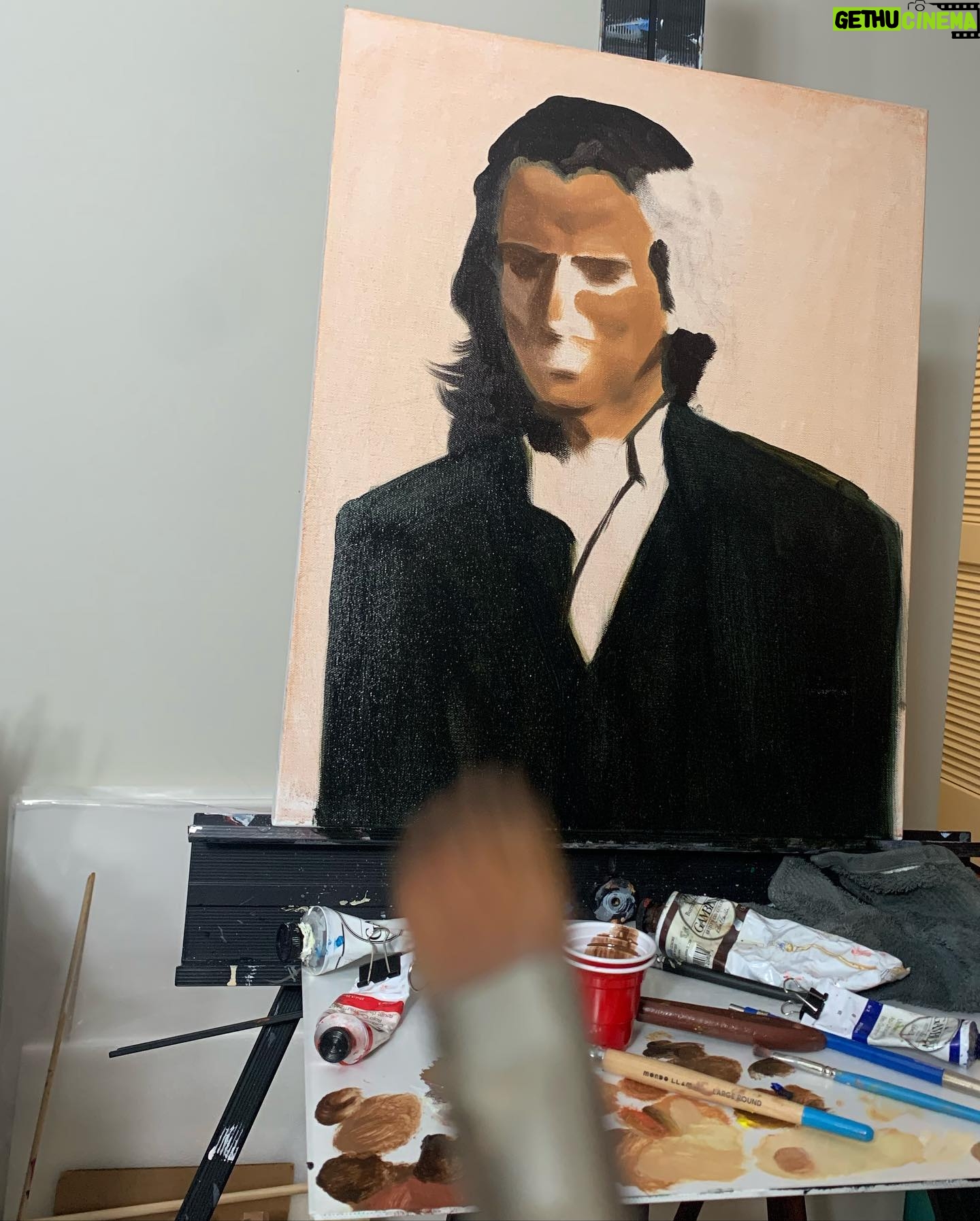 Fiona Palomo Instagram - Retrato de papá a mitad de proceso.