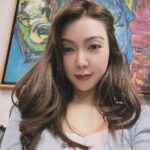 Fiona Sit Instagram - 其實頭髮很長的這幾年，我自己出門大多數都放棄了給自己做造型，因為太難，太久了！剪完它，改天立刻給自己捲了個髮型，還很快！oh yeah ！ 好開心， 好簡單！ 不想留長了！好方便啊！ time saving ❤️❤️❤️