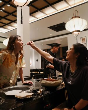 Fita Anggriani Instagram - Jikalau hamba umur panjang mohon banget ini mah kata saya teh , tahun depan ga ada lagi supress JENG JENG JETTT di temfat umum ya gez 🥹🫵🏼 

Maacih gezzz 💗💗💗💗💗