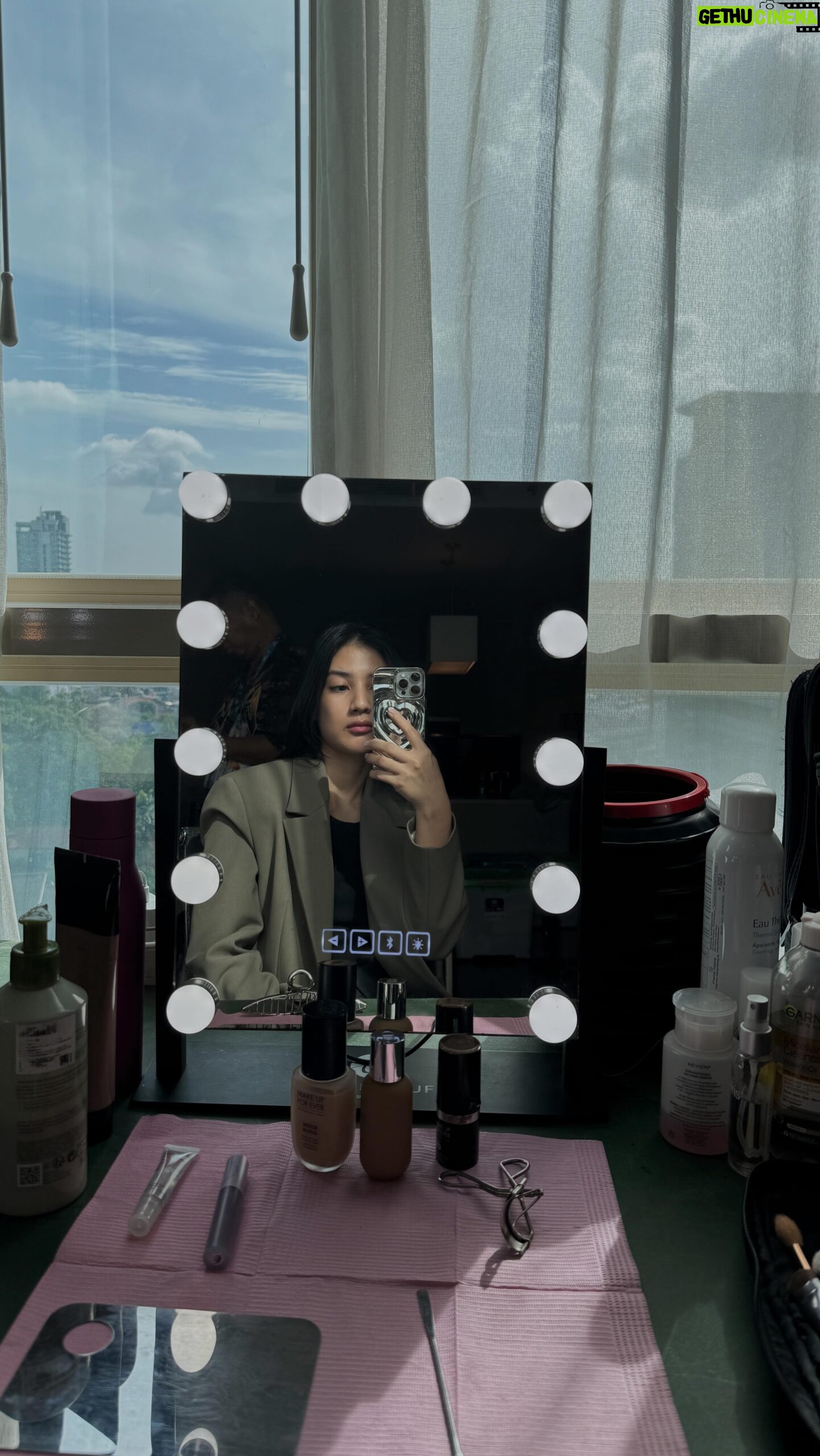 Fita Anggriani Instagram - Kamu ga layak ada disini , titik !