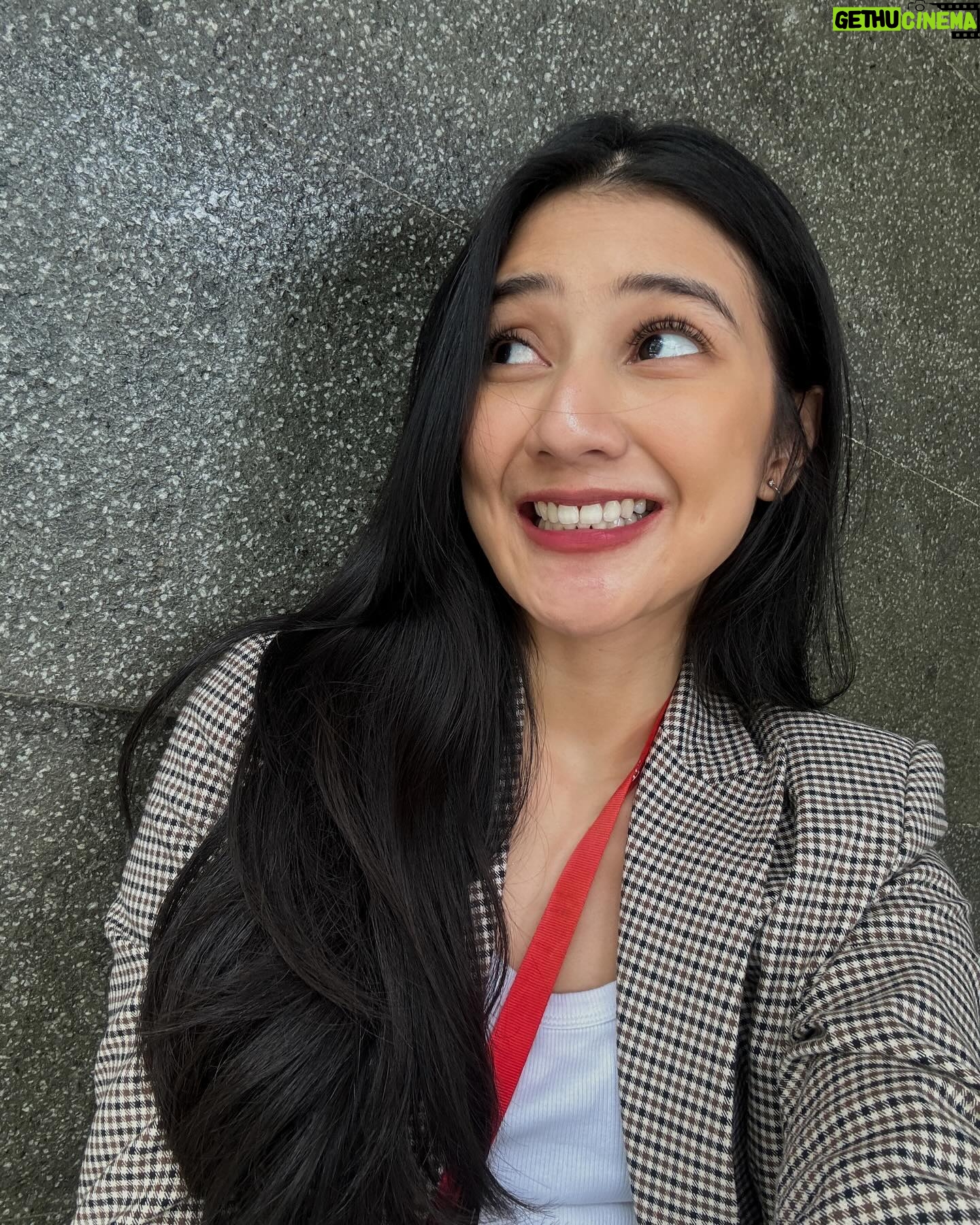 Fita Anggriani Instagram - Janji serius ga ada jamet 🤝🏼