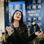 Fita Anggriani Instagram - Let’s celebrate your Eid & Ramadhan with YSL Beauty ✨ Lagi ada Pop Up store nya @yslbeauty di @senayancity untuk kamu bisa cari Ramadhan giftset buat orang tersayang 💗 Available at YSL Beauty’s boutique and website yslbeauty.co.id 🛒 #YSLbeauty #YSLBeautyID #EmbraceTheNight