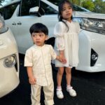 Fita Anggriani Instagram - Foto keluarga yg menguras mental & energy difagi hari , maap lahir batin gezz 🙏🏻✨