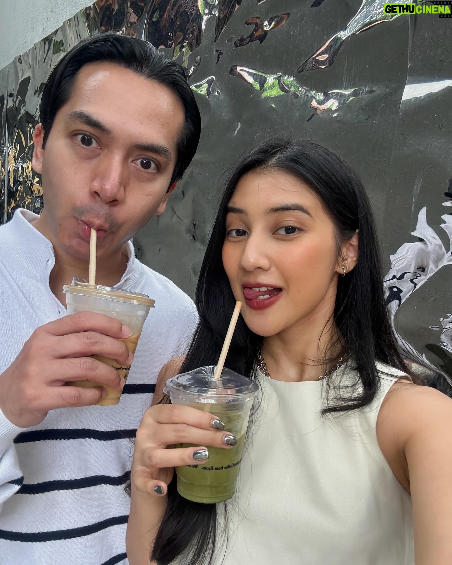 Fita Anggriani Instagram - More espresso , less depresso ~~