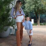 Flávia Viana Instagram - Uma mamãe acompanhada dos filhos e usando a bota mais perfeita do mundo não quer guerra com ngm 🥰 Nós! Pelos olhos da “suirmã” 📸❤️ Bota Elle @wernercalcados