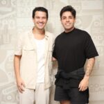 Flávia Viana Instagram - Finalizando nossa semana com chave de ouro 😍 @hugoeguilherme no #PodDelasPodCast VEM ASSISTIR ❤️