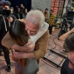 Flávia Viana Instagram - Registros de um abraço BOM DEMAIS! O que eu diria para a menina de 17 anos atrás? A sua gargalhada vai te levar a lugares lindos, teima mesmo menina, essa alegria teimosa não vai te abandonar nunca, vai com tudo! E o que ela me diria? Continue a sonhar, continue a sonhar, sonhar, sonhar… Não pára garota! ❤️💭