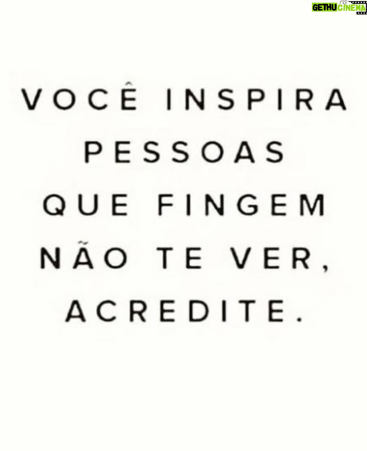 Flávia Viana Instagram - Boa noite 💭 Do 1 ao 7, qual faz mais sentido para você hoje?