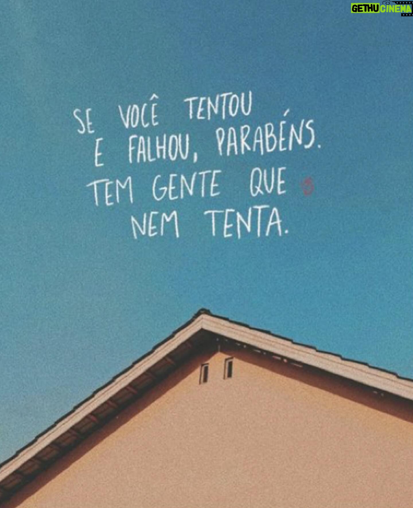 Flávia Viana Instagram - Boa noite 💭 Do 1 ao 7, qual faz mais sentido para você hoje?