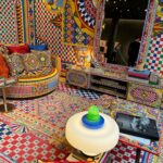 Flávia Viana Instagram - D&G Home! Essa loja de Móveis e acessórios @dolcegabbana em Milão chamou nossa atenção. O que é essa mesa de pebolim toda pintada à mão e a única no mundo! 🙀🙀🙀 Gostariam de ter uma casa toda D&G? Cores e mais cores! #moveis #acessorios #home #moda #MFW