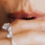Flávia Viana Instagram - Parece que eu ainda estou sonhando, me belisca? Sou a mais nova integrante do Squad da coleção Lab Grown DIAMONDS!💎 Isso significa que VOCÊS fazem parte dessa conquista, vocês que sempre estiveram comigo e são meus diamantes! Essa é a primeira coleção de diamantes da Pandora e além de tudo são sustentáveis! *Os diamantes cultivados em laboratório são idênticos aos tradicionalmente extraídos da natureza, mas são feitos pelo homem em um processo que evita impactos negativos ao meio ambiente e garante que cada peça seja perfeita desde sua criação.* Agora quero saber o que vocês acharam do vídeo? Caprichamos hein! Vocês merecem o melhor sempre! 💎❤️ #publi #LabGrownDiamonds #sustentabilidade