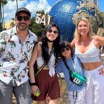 Flaviana Seeling Instagram – Feliz día del amor en todas sus formas y colores! ✨🤍
Amor de pareja, familia, amigos… debo decirles que soy una bendecida y agradecida de todas las personas que me rodean, tengo un esposo maravilloso, hijos perfectos, familia increíble y amigos que siempre están al pie del cañón. 
Gracias a ellos por todo lo que me entregan día tras día, son mi pilar fundamental y quiero celebrarlos cada día! Los amo!!!! 
Y aunque sea una fecha más comercial, celebren el amor, disfrútenlo, es la fuerza mas grande que existe, que nunca les falten excusas para tomarse un tiempo con su gente y cargar sus baterías 🔋 🤍.