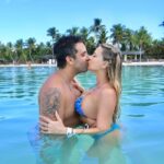 Flaviana Seeling Instagram – Mi gran compañero que me regaló la vida ❤️ lo que siempre quise y esperé, gracias esposo mío por ser mi partner en cada aventura, por escucharme, aconsejarme y mostrarme tu visión tan bonita de las cosas, te amo ❤️.