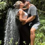 Flaviana Seeling Instagram - Amor mío , cumpliendo mas un año a tu lado y hemos pasado por grandes aventuras , grandes alegrías y muchas sorpresas! Eres mi compañero, mi partner , mi amante , mi todo!!! Nuestra familia es la más unida y amo a nuestros hijos @giuliborlando y @gianlucasplay como nos apoyan día a día mutuamente!!! No puedo pedir nada más a la vida … si puedo … jajajaja ya sabes que !!! ♥️♥️♥️♥️♥️ Seguimos positivos y unidos que este próximo año es el súper AÑOOOOOOOOOOOOO @orlando_carmona