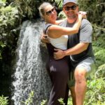 Flaviana Seeling Instagram - Amor mío , cumpliendo mas un año a tu lado y hemos pasado por grandes aventuras , grandes alegrías y muchas sorpresas! Eres mi compañero, mi partner , mi amante , mi todo!!! Nuestra familia es la más unida y amo a nuestros hijos @giuliborlando y @gianlucasplay como nos apoyan día a día mutuamente!!! No puedo pedir nada más a la vida … si puedo … jajajaja ya sabes que !!! ♥️♥️♥️♥️♥️ Seguimos positivos y unidos que este próximo año es el súper AÑOOOOOOOOOOOOO @orlando_carmona