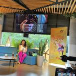 Flora Martínez Instagram - Qué importantes estos espacios de diálogo, de reflexión para reescribir nuestra historia y disfrutar de nuestras culturas y sus diferentes expresiones artísticas de las que gozamos en mi Hermosa Colombia “El país de la Belleza . ¡ Muchísimas gracias por la invitación ! @gobernaciondelmeta @festivaldecinedelllano @insculturameta @primavera_urbana #joropo #torneointernacionaldeljoropo #cine #llano #meta #festivaldecinedelllano
