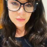 Flora Martínez Instagram - Una nueva piel 💋 @viclenses__optical