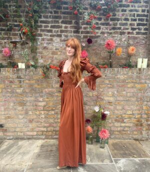 Florence Welch Instagram - Thank you for all your birthday wishes!
 And thank you @starflowerlondon for the beautiful arrangements 🌺🤎🌺 x x