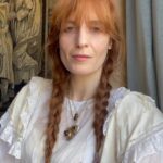 Florence Welch Instagram - Cottagecore anthem 💋