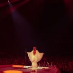 Florence Welch Instagram – Back in your flowering arms 🥀