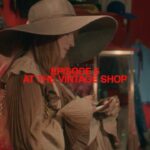 Florence Welch Instagram - It was such an honour to work with @gus_van_sant and @alessandro_michele in a dreamscape vintage shop, putting scraps of poetry into peoples pockets, (and bringing back the ‘pre Lungs’ pop sock) x x 🧦♥️🧦 @gucci #guccifest #guccioverture