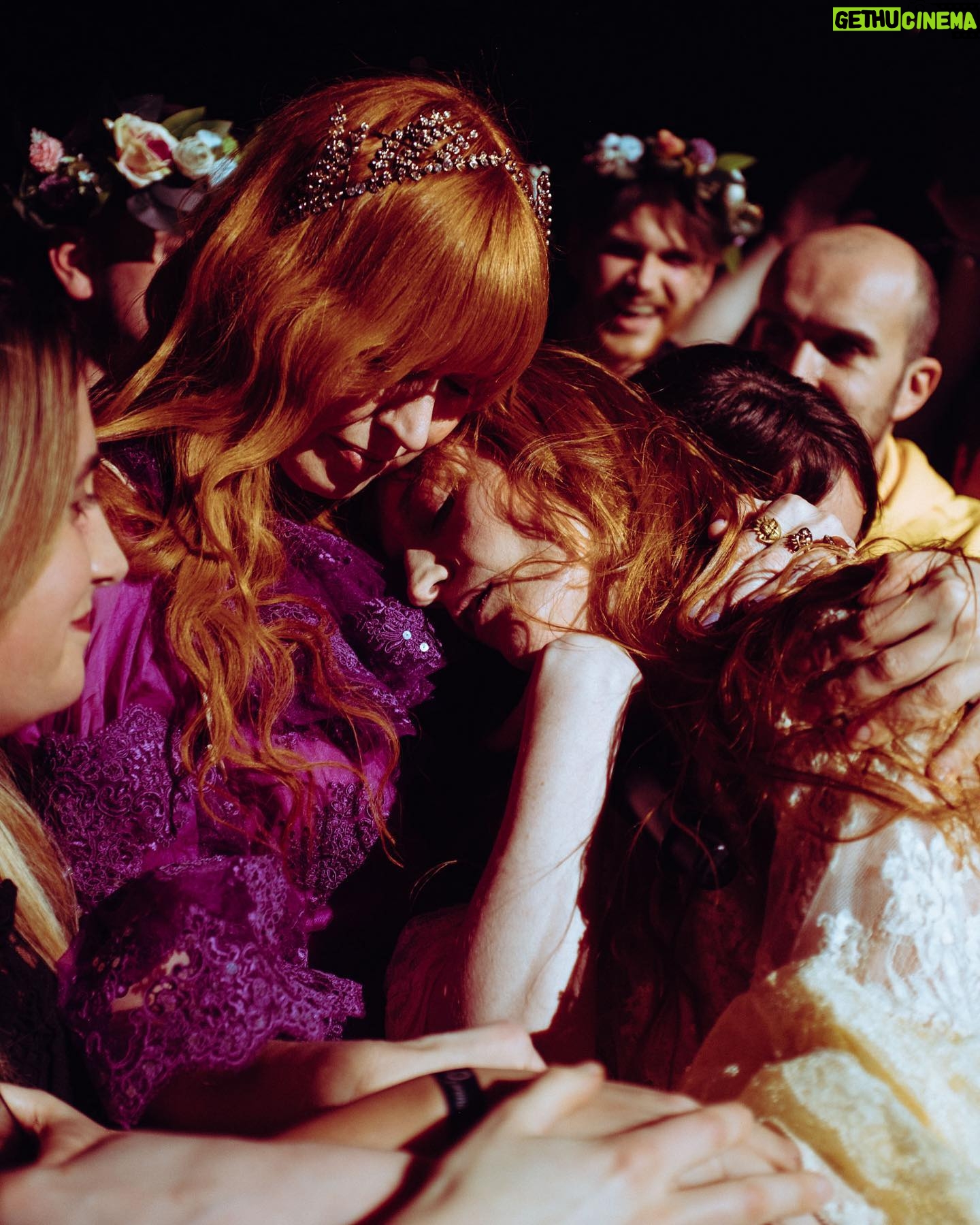 Florence Welch Instagram - Thank you London, gifts of flower garlands and the cursed foot 🌺🩰 @lillieeiger x