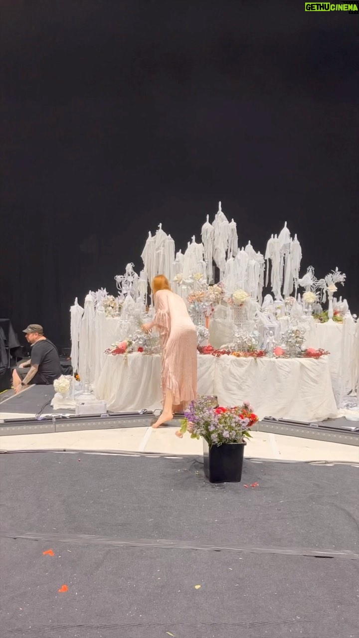 Florence Welch Instagram - Flower arranging the altar. Thank you so much to everyone who came to see us in Australia and New Zealand. It was so special 🌸 🩸 x