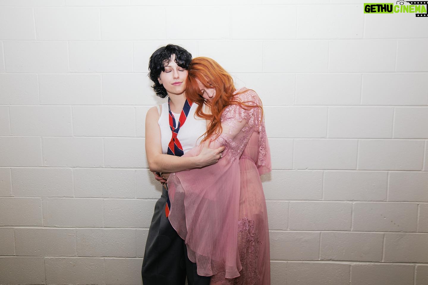 Florence Welch Instagram - I love touring with my little bother @kingprincess69 who makes me laugh when I’m tired and did a shoey so I didn’t have too x 🤘🏼