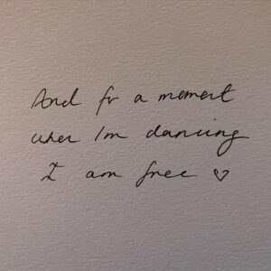Florence Welch Instagram - And for a moment 
when I’m dancing 
I am free 

See you tonight 🩰