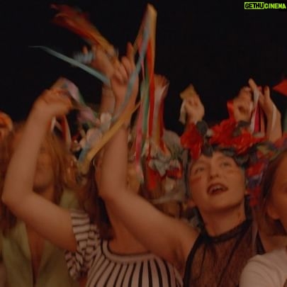 Florence Welch Instagram - And for a moment when I’m dancing 🌻