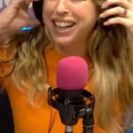 Florencia Bertotti Instagram - DE ESPALDAS NUNCA MÁS 🤣🤣🤣 ¿Alguna vez llamaste por otro nombre a tu pareja? A nuestra oyente si y esto fue lo que pasó. 🤣🤣🤣 📲 radiovale.fm 🎥 Nuestro Canal de Youtube FMVale975