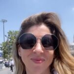 Florencia Bertotti Instagram - No me acuerdo qué pasó al final del videooooo jajaja pero acá me dicen que reacciono igual si se me sale una media o si se me esta viniendo un tren encima. Siempre nivel de exageración 1000 x suerte 🥴🤭😂 Guarden este datazo los que son previsores como yo, o para los que viajen a Europa q la cobertura médica es obligatoria. Hace varios años que cada vez que viajamos hago en 5’ mi formulario en @assist365ok para darme de alta y ya me quedo tranquila. Es para cualquier parte del mundo! Se lo recomiendo a toda mi famila x q te olvidas y si pasa algo estás cubierta! 👉🏼La asistencia al viajero es un servicio que brinda cobertura y soporte médico en caso de emergencias durante tu viaje. Con ASSIST 365 te aseguras protección médica, repatriación sanitaria, asistencia legal y otros servicios esenciales para garantizar tu tranquilidad mientras viajas. Gracias @may_ariadna x ocuparte de todo! 💛