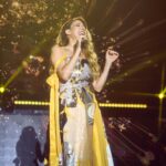 Florencia Bertotti Instagram - Gracias Veracruz! Que energía arrolladora! Fue una noche increíbleeeeee se cantaron todoo!!!!!! Próxima fiesta, CDMX 19 de abril 🎤🇲🇽⚡️🔥🌼💛🥳 Nos vemos en el Arena! Entradas x www.superboletos.com Los esperamos!!! ❤️