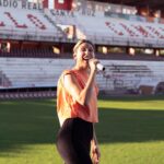 Florencia Bertotti Instagram - Ensayo y mucha emoción 💛 🇧🇴😍🙌🏻❤️