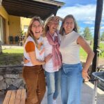 Florencia Bertotti Instagram - Feliz día para todas las mamás!❤️ Con mi hijito de chiquito escuchándole el corazón (amo esta foto) Con las #damedientotes mi mamita y hermana 🙌🏻❤️ Los adultos de la familia jsjs 😍 Un pedacito de canción q le escribí a Rome hace algunos años y no se como compartirla entera 🥴❤️