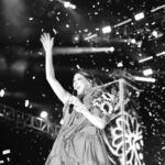 Florencia Bertotti Instagram - Perú y todo el amorrrrr que nos dieron! Gracias por tanto!🇵🇪🙌🏻🔥❤️ Cada vez nos obligan a cantar más canciones q no tenemos preparadas jajs (videito 😍) pero es una fiesta igual! Próximo destino, Ecuador! Guayaquil y Quito allá vamos! 🥳 Nos vemos ahí? ❤️