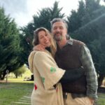 Florencia Bertotti Instagram - “Creo en ir amándonos los matices…” @federicoamador1 ❤️🌿🧉🔥