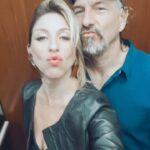 Florencia Bertotti Instagram - Feliz cumple al Pepito lindo de mi vida! Que sigas colgando lámparas y arreglando cosas siempre jsjsjs, respirando hondo y prendiendo fueguitos encantadores. Que sigas haciendo salsas de cocción eterna pero riquísimas! Que sigas construyendo tu mundo verde lleno de bichos y siendo el papá mas presente del mundo . Que sigas siendo vos y yo pueda cuidarte y potenciarte! te amo infinito @federicoamador1 ❤️ La vida es más linda con vos!