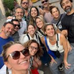 Florencia Bertotti Instagram - Estos días x México y Colombia disfrutando cada minuto con pepito, amigos de siempre, mezclando trabajo con paseos y gente linda!! Traguitos yucatecos, sombreros y karaoke en mi festejo de cumpleaños. Sobremesa y mariachis. Aviones y guacamole. El lujo de viajar con este equipo del amor en donde todos potencian a su manera y con su talento, esta fortuna de hacer lo q nos gusta mucho! ❤️