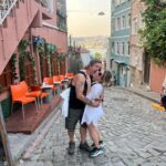 Florencia Bertotti Instagram - HOLA ESTAMBUL 🇹🇷 Que espectacular todo! 💫 Hoy visitamos el BAZAR de las especias, algunas mezquitas, la torre de gálata, la zona moderna y un barrio imperdible que se llama Fener en Balat. A la noche nadamos en una antigua cisterna! ⚡️ Caminamos MUCHO y probamos comidas riquísimas. Todo es un buen plan✨ Esto recién empiezaaa y este equipete es lo más! 😍🙌🏻❤️ @federicoamador1 seni seviyorum ❤️