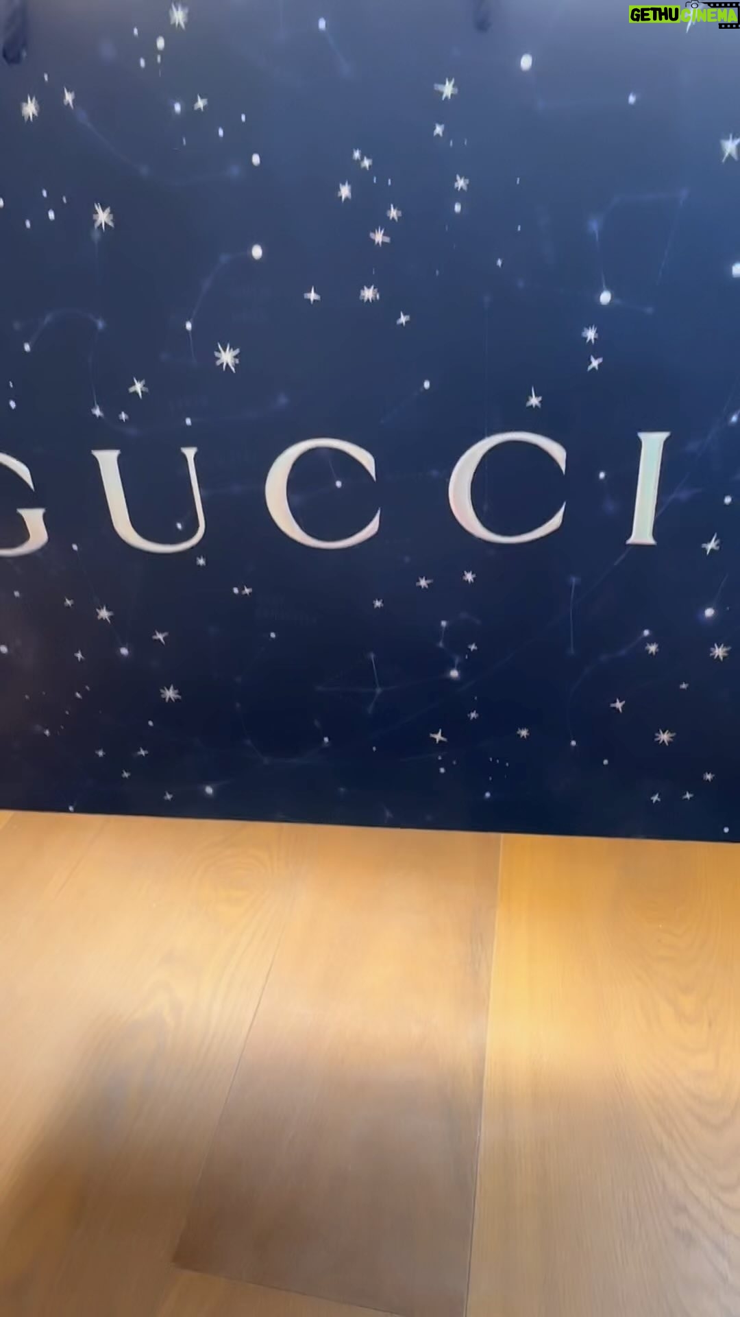 Florencia de Saracho Instagram - La sonrisa se refleja en el alma !!! 👏🏻👏🏻👏🏻 thanxs @imleonardogarciamoreno @gucci