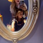 Florencia de Saracho Instagram - La mejor experiencia con niños @disneycruiseline no saben el kids club de este lugar, tuvimos la oportunidad de entrar y grabar algunas cosas, disfrutar con todo los personajes de marvel y obviamente las princesas y ni se diga de Mickey y sus amigos. Así como también el teatro, las albercas, y restaurantes tanto para niños como para adultos #MarvelDayAtSea Otro aspecto destacado del crucero de Disney fue visitar las islas privadas de Disney en el Caribe. Disfrutamos de hermosas playas de arena blanca, aguas cristalinas y actividades divertidas como snorkel y paseos en kayak. En general, el crucero de Disney superó todas nuestras expectativas. Nos sentimos como si estuviéramos viviendo en un sueño de Disney durante toda la experiencia. Definitivamente volvería a hacer un crucero de Disney en el futuro y lo recomendaría a cualquier persona que quiera vivir una experiencia mágica en el mar. Y tú ya fuiste al crucero de Disney ? O quisieras ir ? Con quien irías ? Cuéntame…