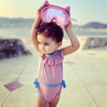 Florencia de Saracho Instagram – Mi Bebé mi María ya 2 años que llegaste a revolotear esta familia… eres mi sueño mi niña, no tengo palabras para explicar lo que siento por ti, mi piloncito, mi niña consentida de Mamá, la más cariñosa y besucona. Te amo con todas mis fuerzas mi bebé, cada mañana que te veo siento algo tan bonito y tan raro que tampoco sabría cómo explicarlo, sin duda dicen que los pilones es al que mas se disfruta… te prometí hace un año que iba a salir adelante por ti, se que no ha sido fácil, pero aquí sigo luchando cada día para que tengas una mamá fuerte y con mucha energía….
Feliz cumpleaños María!!!