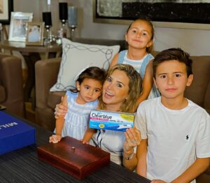 Florencia de Saracho Instagram - Y pensar que en tan solo 3 minutos me enteré de que estaba embarazada de estos hermosos niños. El saber que iba a ser mamá es uno de los momentos más felices de mi vida y gracias a Clearblue #ConfirmadoConClearblue #Publicidad