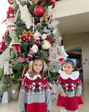 Florencia de Saracho Instagram - Por ustedes TODO…. Dios nunca soltará tu mano en medio de las pruebas; El siempre te sostiene…
Diciembre 24 y 25 todo está bien todo marcha con normalidad, de pronto en segundos cambian los planes, llega el miedo la angustia el estrés entre otras cosas. Pero aquí estoy, de vuelta y con muchas ganas de seguir adelante, a ti que me lees y estás pasando por algo que te atormente, te quite la calma,o ya sea alguna enfermedad, recuerda que Dios jamás nos pone pruebas que no podamos superarlas.