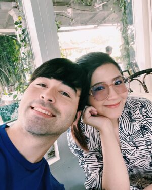 Focus Jirakul Instagram - ครบรอบ 8 ปีแล้วน้าาา!!! 

รักเหมือนเดิม เพิ่มเติมคือน้ำหนักตัว 55555

@jameskitkasem 👩🏻❤️👉🏻🧔🏻‍♂️🌏💋
