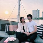 Focus Jirakul Instagram – วันเกิดบอกให้พาไปกินหมูกระทะ พามาขึ้นเรือเฉย 5555 เค้ามีความสุขมากๆเลยงับ ❤️❤️❤️✨ขอบคุณงับ ไม่เคยไปที่โรแมนติกแบบนี้มาก่อนเลย 55555 เขิน รักเทอมากกกกกกกก!!! @jameskitkasem #fjmoments